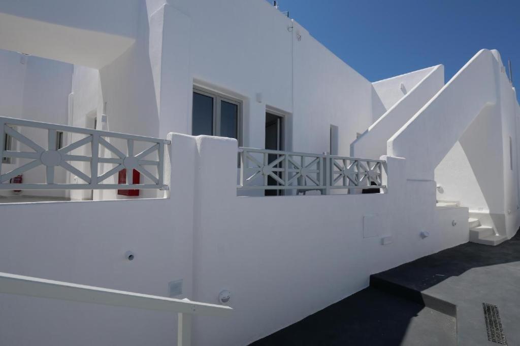 Fira Unique Rooms- Fira Center Bagian luar foto