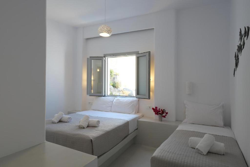 Fira Unique Rooms- Fira Center Bagian luar foto
